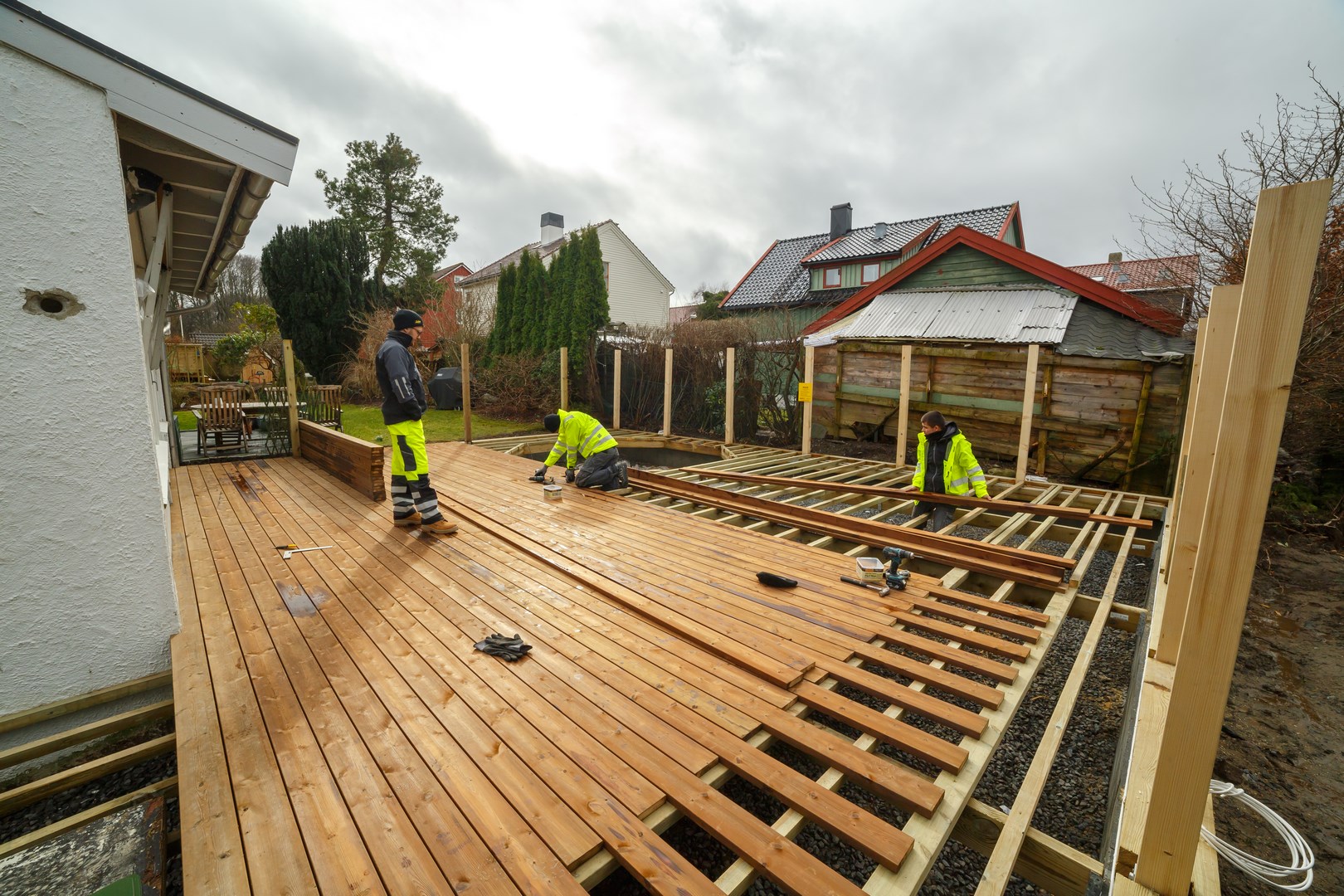 Bærende terrasskonstruksjon under bygging